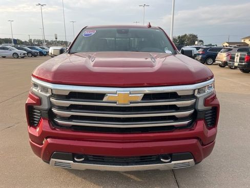 Used 2025 Chevrolet Silverado 1500 High Country image 13