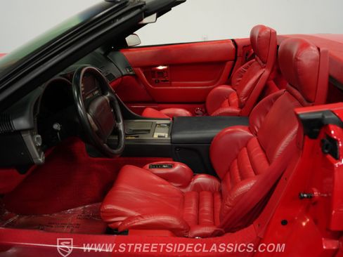 Used 1991 Chevrolet Corvette Convertible image 37