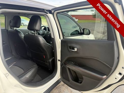Used 2021 Jeep Compass Trailhawk AWD/4WD image 33