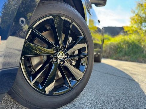 New 2026 Jaguar F-PACE R-Dynamic S image 2