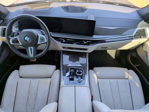 Certified 2024 BMW X7 M60i w/ Executive Package image 33