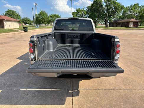 Used 2003 Nissan Frontier XE w/ XE Pwr Pkg image 26