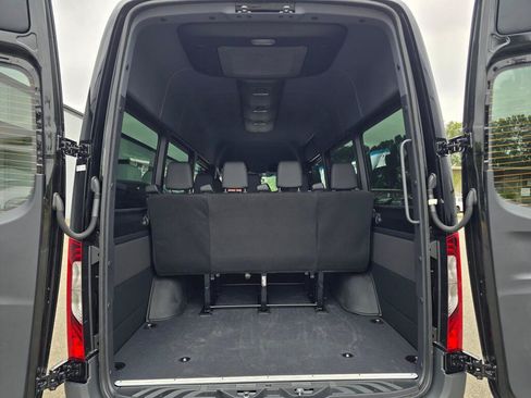 New 2026 Mercedes-Benz Sprinter 2500 image 17