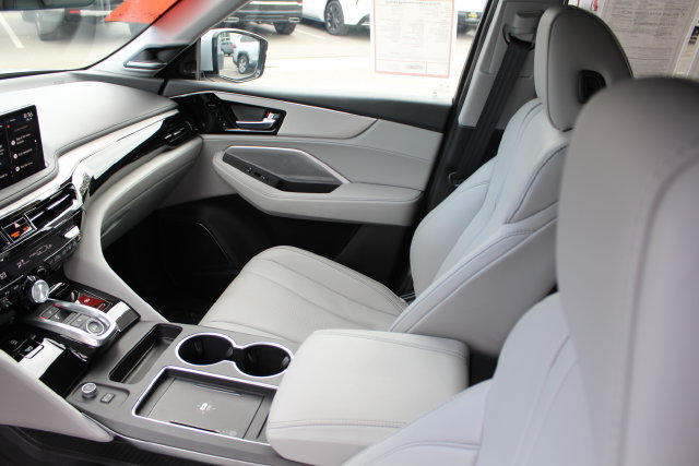 Used 2025 Acura MDX w/ Technology Package FWD image 51