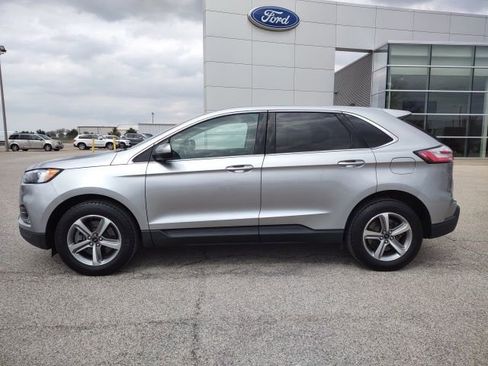 Used 2024 Ford Edge SEL w/ Convenience Package AWD/4WD image 2