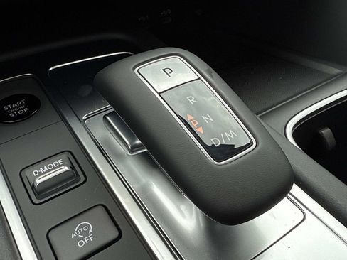 New 2026 INFINITI QX60 Luxe w/ Family Package image 7