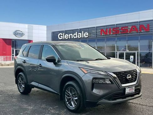 Used 2023 Nissan Rogue S AWD/4WD image 3