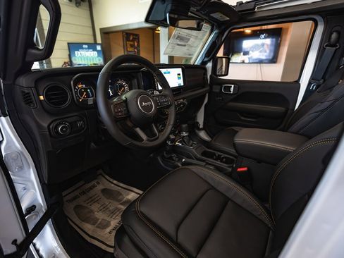 New 2025 Jeep Wrangler Unlimited Rubicon 392 image 7