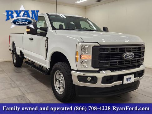 New 2026 Ford F350 XL w/ FX4 Off-Road Package AWD/4WD image 2
