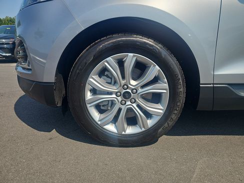 Used 2023 Ford Edge Titanium w/ Equipment Group 301A AWD/4WD image 11
