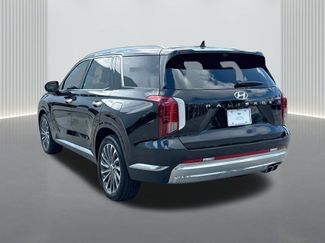 Used 2025 Hyundai Palisade Calligraphy FWD video 3