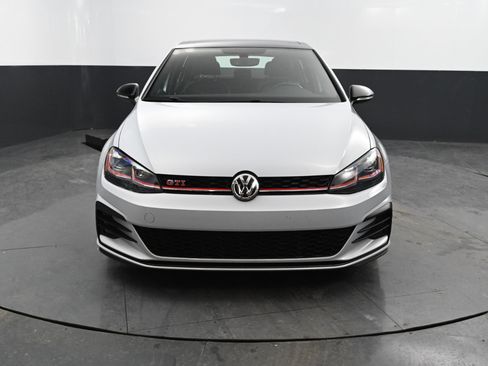 Used 2021 Volkswagen GTI SE image 8