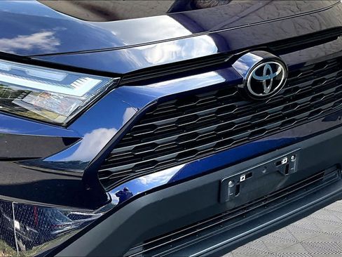 Certified 2025 Toyota RAV4 XLE AWD/4WD image 30