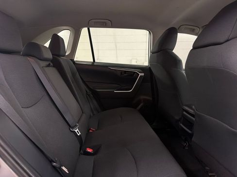 Used 2020 Toyota RAV4 LE FWD image 29