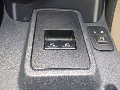 Certified 2024 Ford Bronco Wildtrak image 20