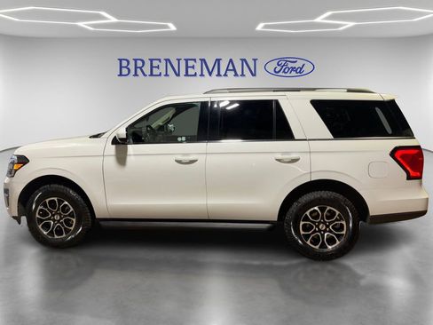 Used 2024 Ford Expedition XLT image 8