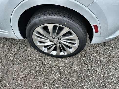 New 2026 Buick Envision Avenir image 12