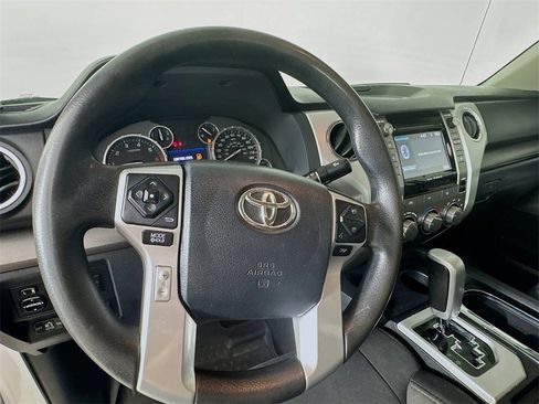 Used 2017 Toyota Tundra SR5 w/ SR5 Upgrade Package image 11