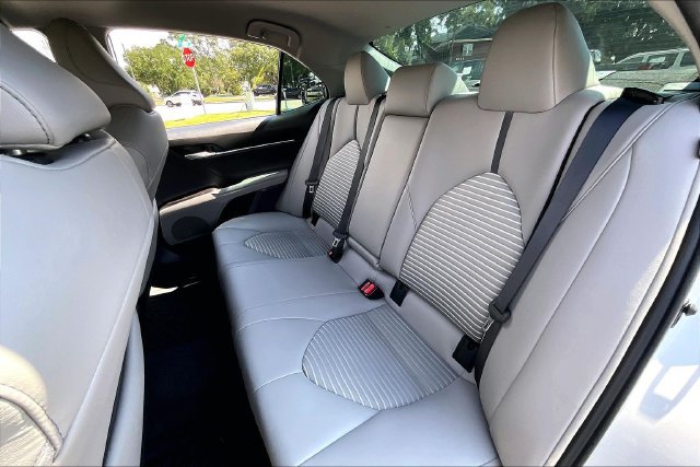 Used 2024 Toyota Camry SE FWD image 19