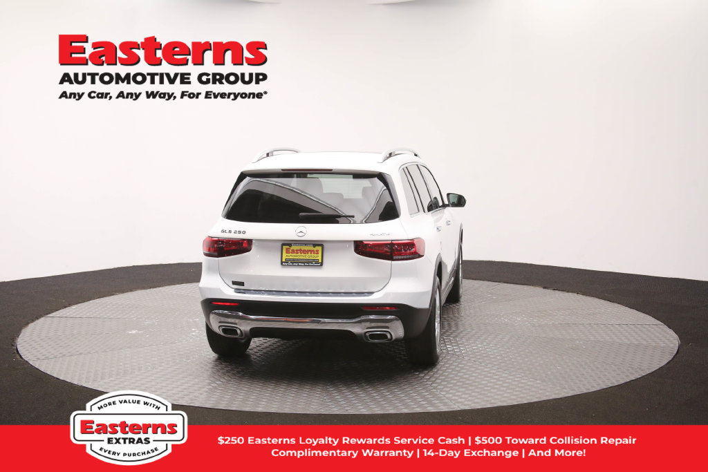Used 2022 Mercedes-Benz GLB 250 4MATIC w/ Premium Package Lite image 40