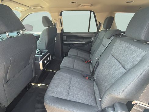 Used 2023 Ford Expedition XLT AWD/4WD image 14