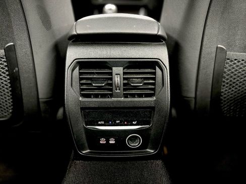 Used 2019 BMW 330i xDrive Sedan w/ M Sport Package image 34