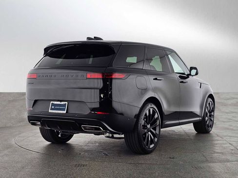 New 2026 Land Rover Range Rover Sport SE image 5