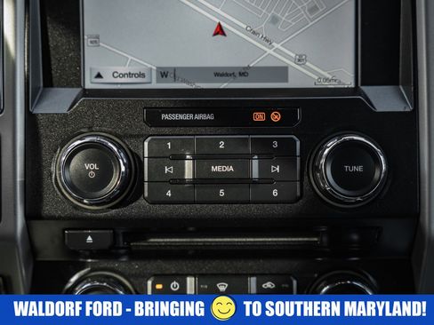 Used 2017 Ford F350 Lariat w/ Chrome Package image 29