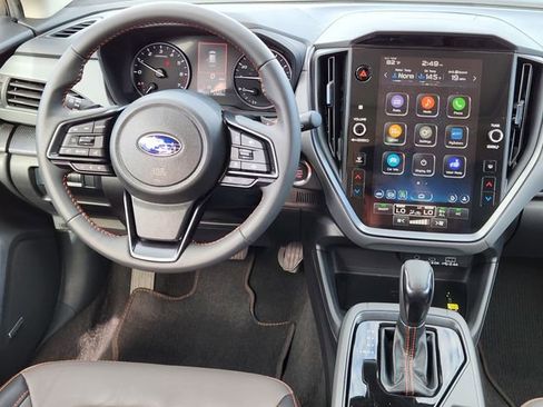 Certified 2025 Subaru Crosstrek 2.5i Limited w/ Crosstrek Mirror Package image 29