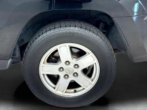 Used 2007 Jeep Grand Cherokee Laredo RWD image 30