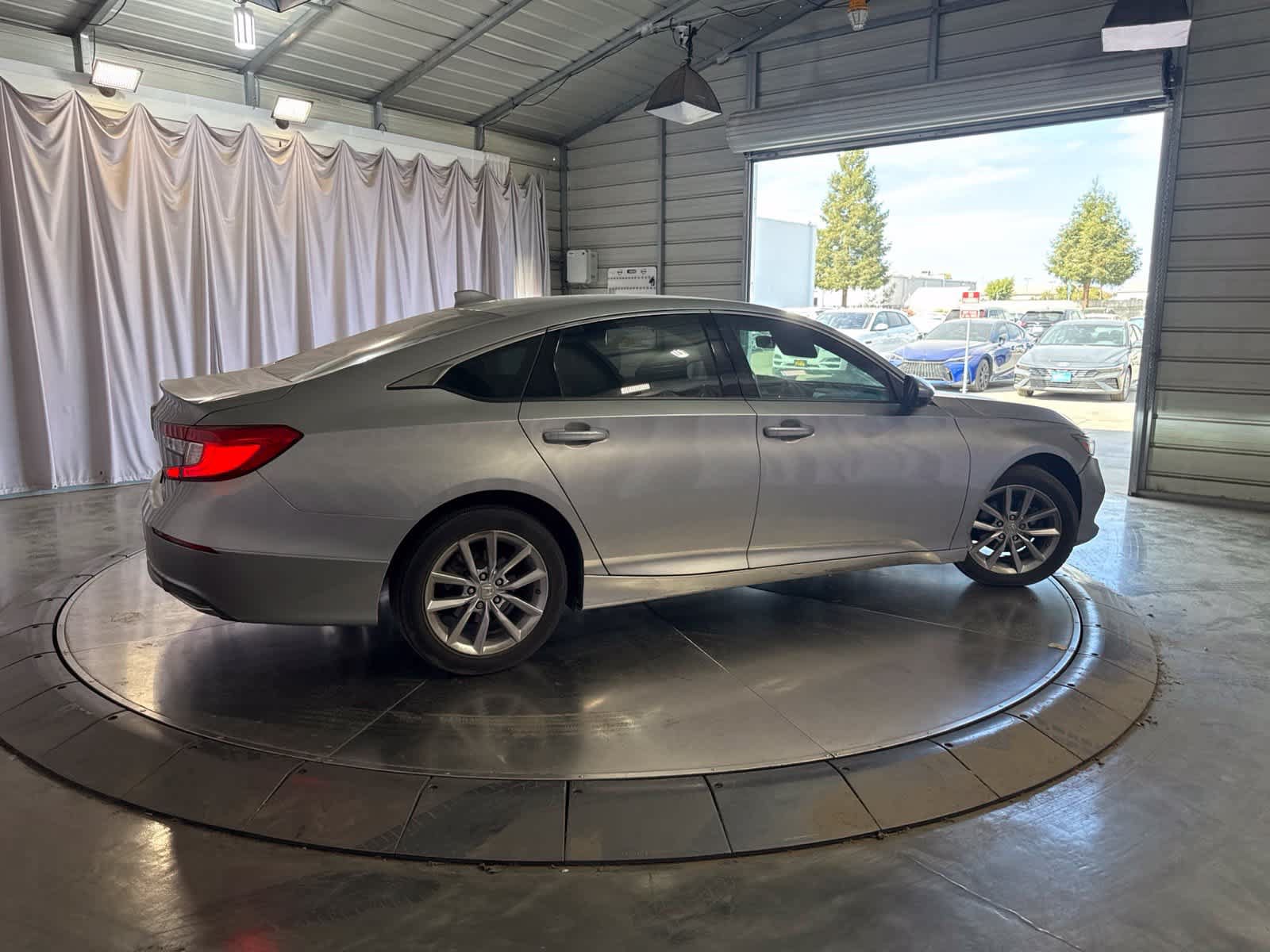 Used 2021 Honda Accord LX image 3