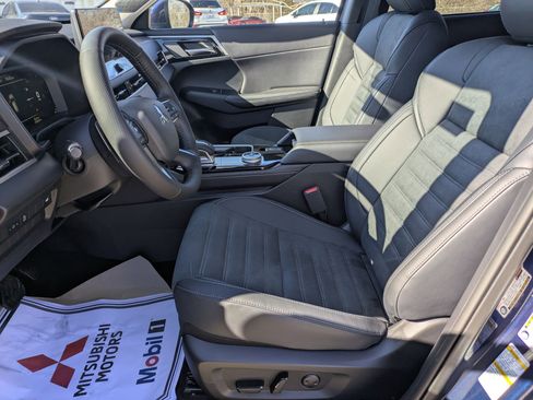 New 2026 Mitsubishi Outlander SE FWD image 10