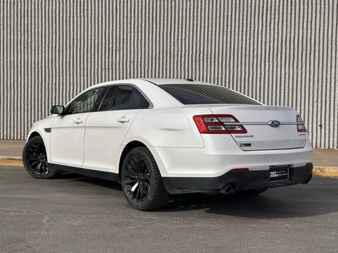 Used 2013 Ford Taurus Limited image 3