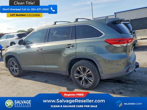 Used 2019 Toyota Highlander Plus FWD image 3