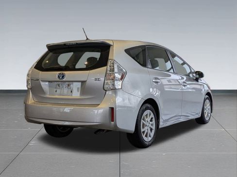 Used 2014 Toyota Prius V Two image 6