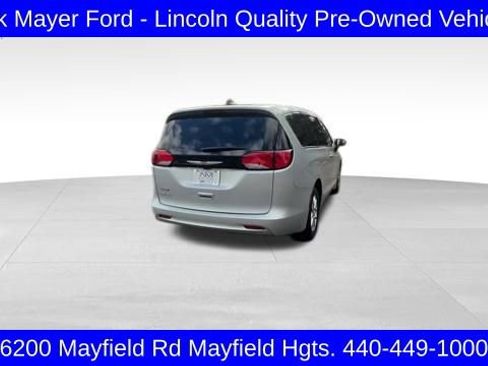 Used 2024 Chrysler Voyager LX image 33