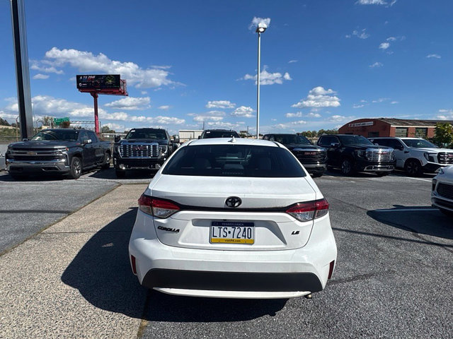 Used 2020 Toyota Corolla LE FWD image 4