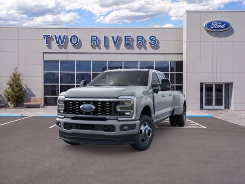 New 2026 Ford F350 Platinum w/ FX4 Off-Road Package AWD/4WD image 2