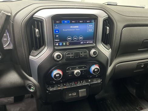 Used 2019 GMC Sierra 1500 SLE w/ SLE Value Package image 16