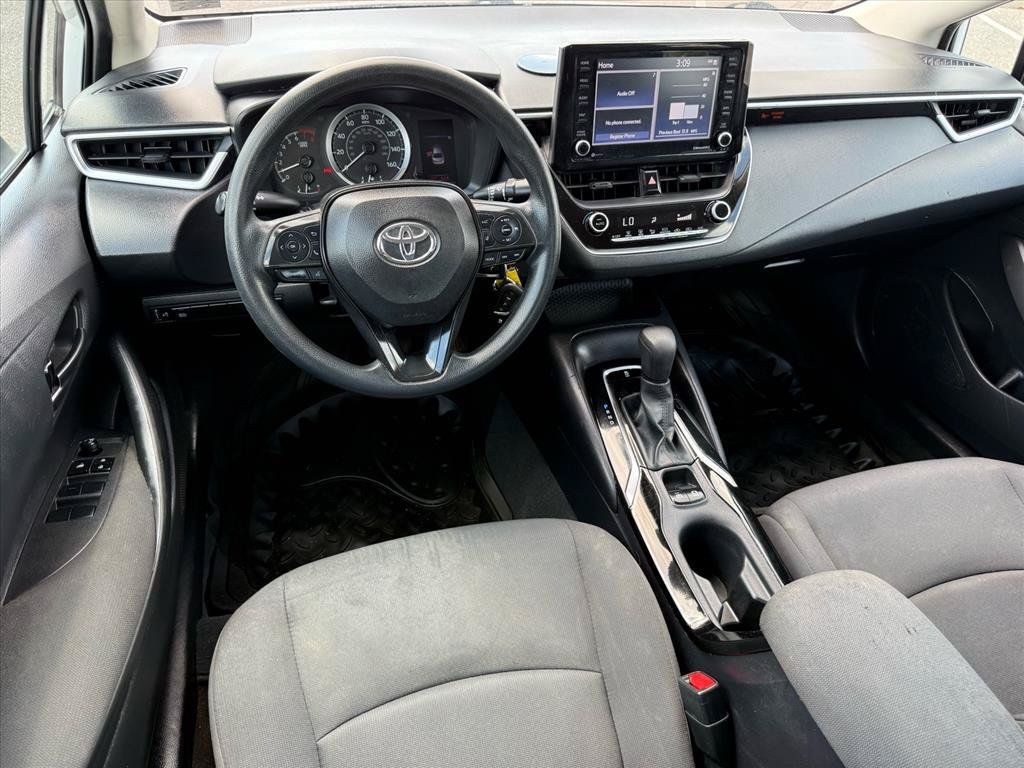 Used 2022 Toyota Corolla LE FWD image 14