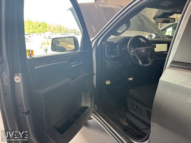Used 2024 Chevrolet Silverado 1500 LT AWD/4WD image 5