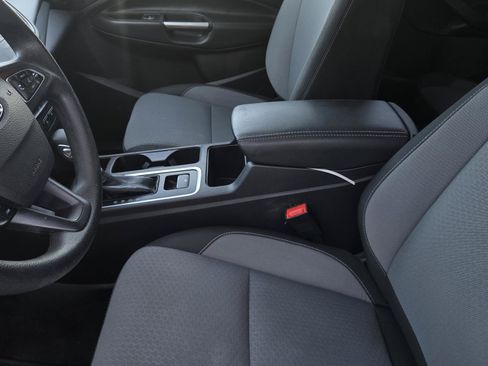 Used 2018 Ford Escape SE w/ SE Sync 3 Package AWD/4WD image 13