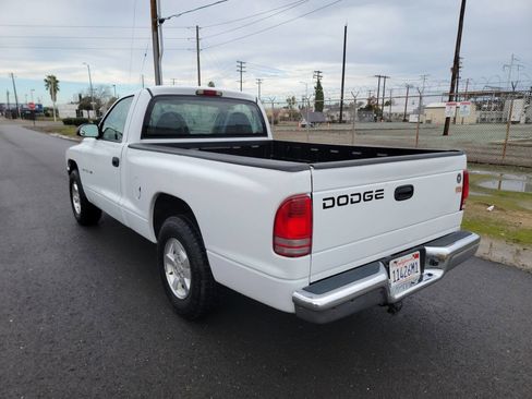 Used 2002 Dodge Dakota SLT image 3