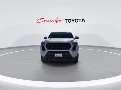 Certified 2024 Toyota Tacoma SR5 image 3