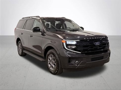 Used 2025 Ford Expedition Active AWD/4WD image 7