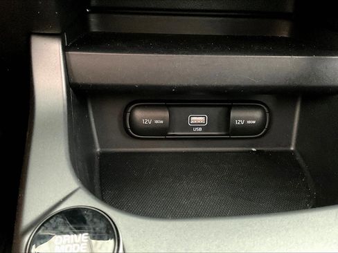 Used 2021 Kia Seltos S image 15