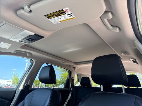 Used 2024 Nissan Rogue SV w/ SV Premium Package image 29