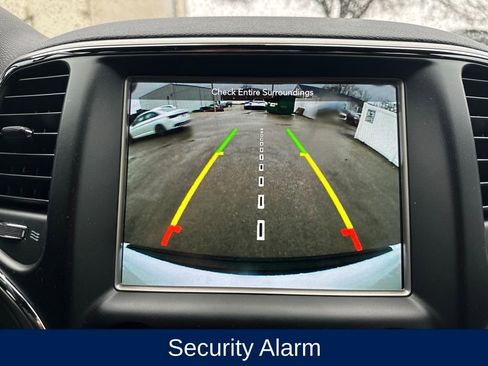 Used 2018 Jeep Grand Cherokee Altitude image 20