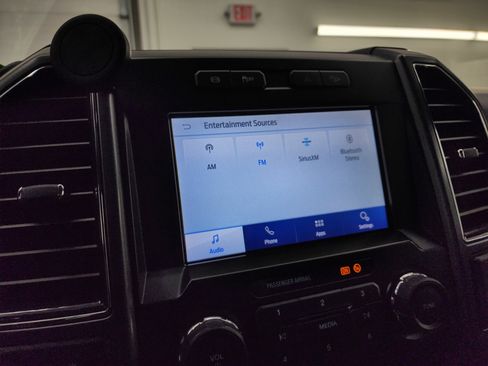 Used 2022 Ford F250 XLT w/ Black Appearance Package image 48