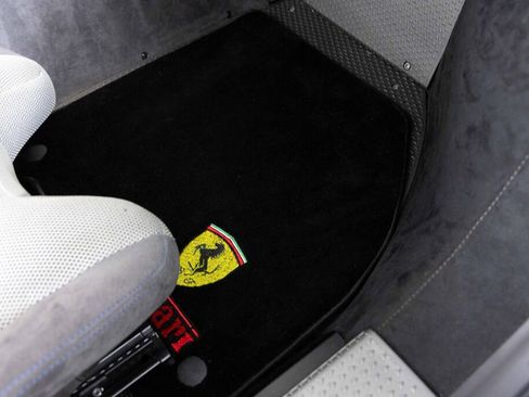 Used 2015 Ferrari 458 Speciale A image 47